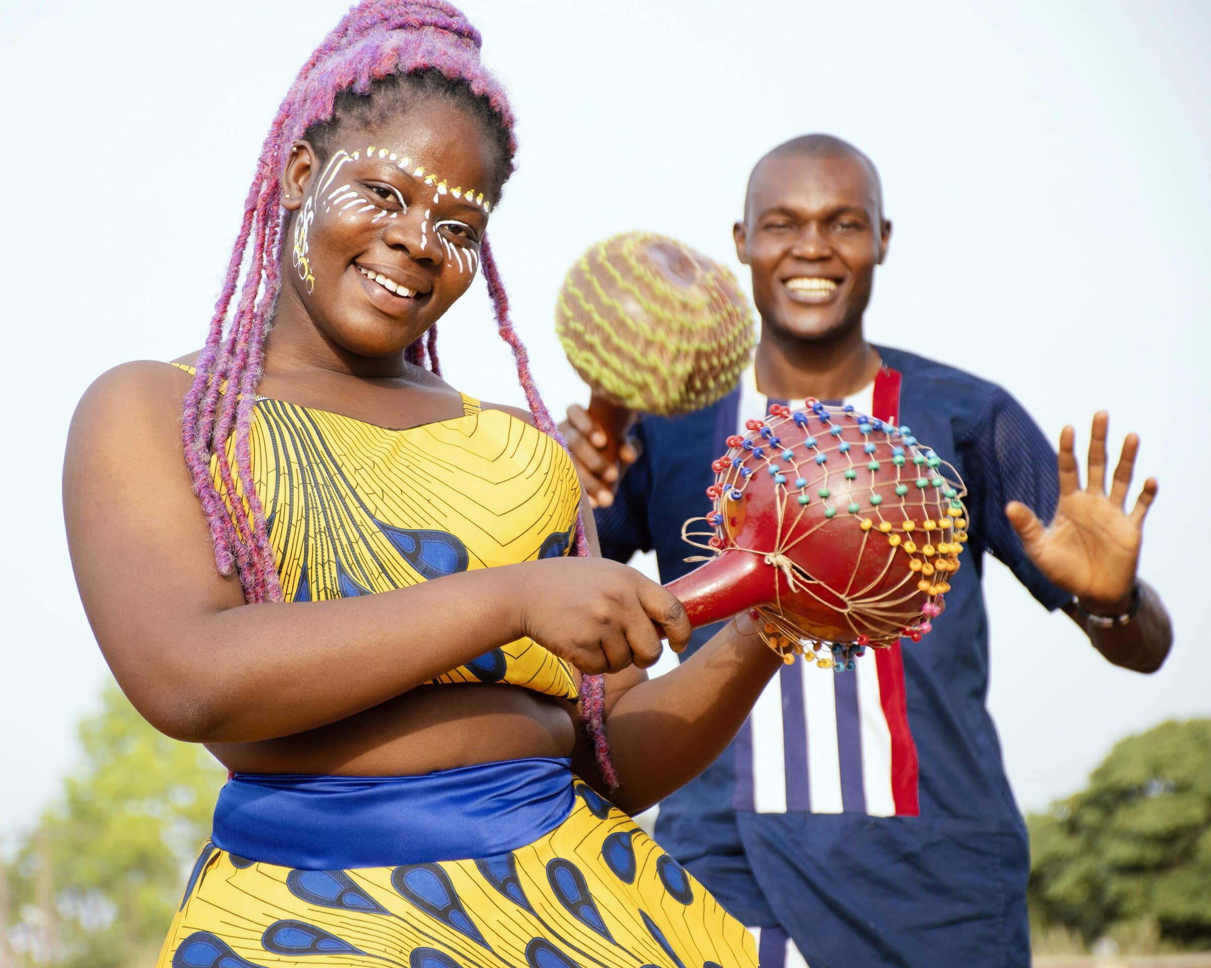 Musique et danse traditionnelles : la culture comme lien entre les générations.